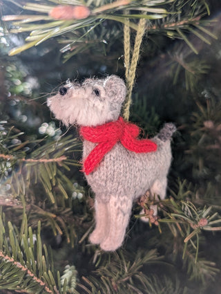 Décoration de Noël en laine d'alpaga tricotée à la main - Chien Schnauzer