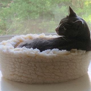 HuggleFleece® HuggleSnuggler™ Cat & Dog Beds