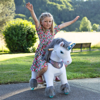 Model Y® Unicorn Ride-On Toy Age 3–4 – Grey